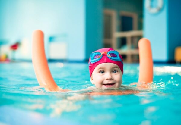 Babyschwimmen - Fortgeschrittene 2 (für Babys von 14 bis 20 Monaten)