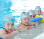 Enfants nageurs intermédiaire